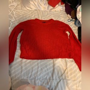 Romeo and Juliet Couture Women’s Cropped Sweater